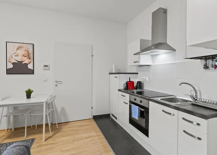 1 Bedroom Garden Near Schoenbrunn דירה